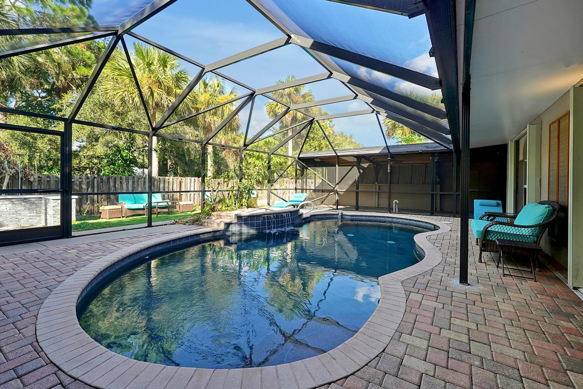 Poolside Cocoa Oasis W/ Tiki Bar! Villa Frontenac Kültér fotó